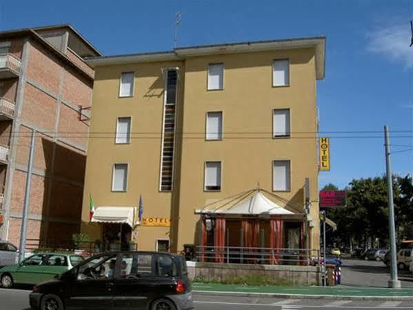 Hotel Violetta Parma Exterior photo